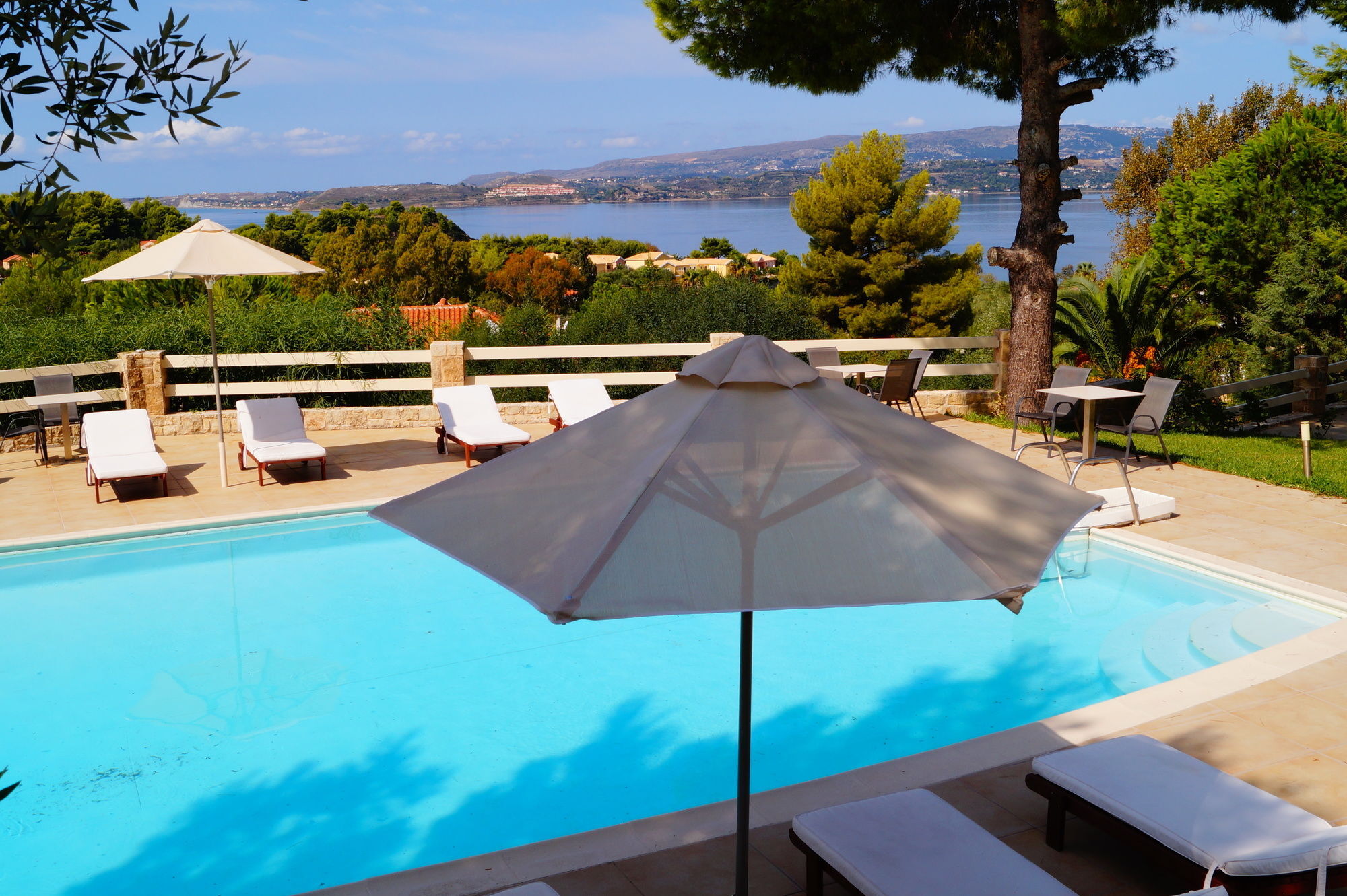 Belvista Luxury Apartments Argostolion Exterior foto